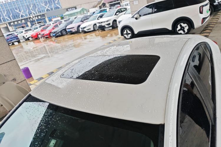 Used Chevrolet Cruze 2018 320 Automatic Pioneer Sunroof Edition Roof