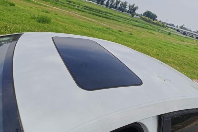 Used Chevrolet Cruze 2018 320 Automatic Pioneer Sunroof Edition Roof