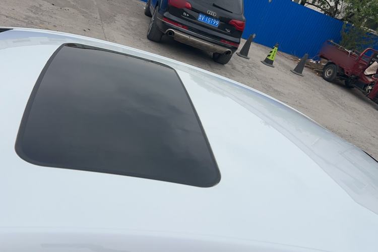 Used Chevrolet Cruze 2018 Redline 320 Automatic Pioneer Edition Roof