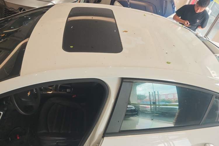 Used Chevrolet Cruze 2018 320 Automatic Pioneer Sunroof Edition Roof