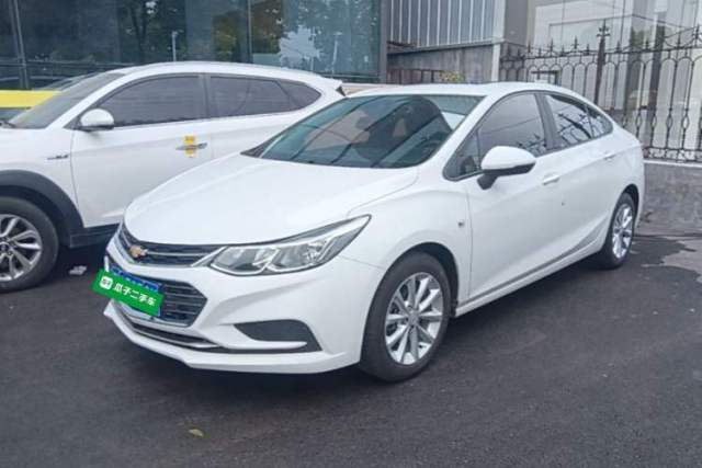 Used Chevrolet Cruze 2018 320 Automatic Pioneer Sunroof Edition