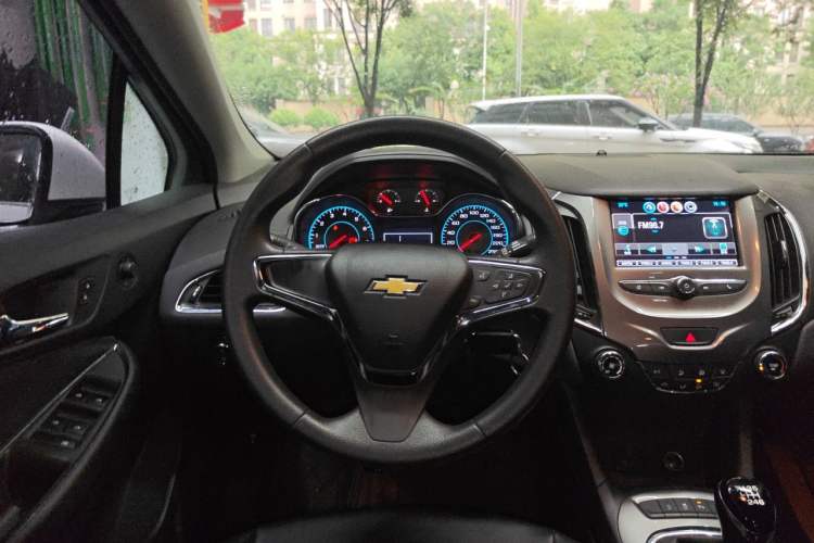Used Chevrolet Cruze 2018 320 Manual Xuanfeng Edition Steering Wheel