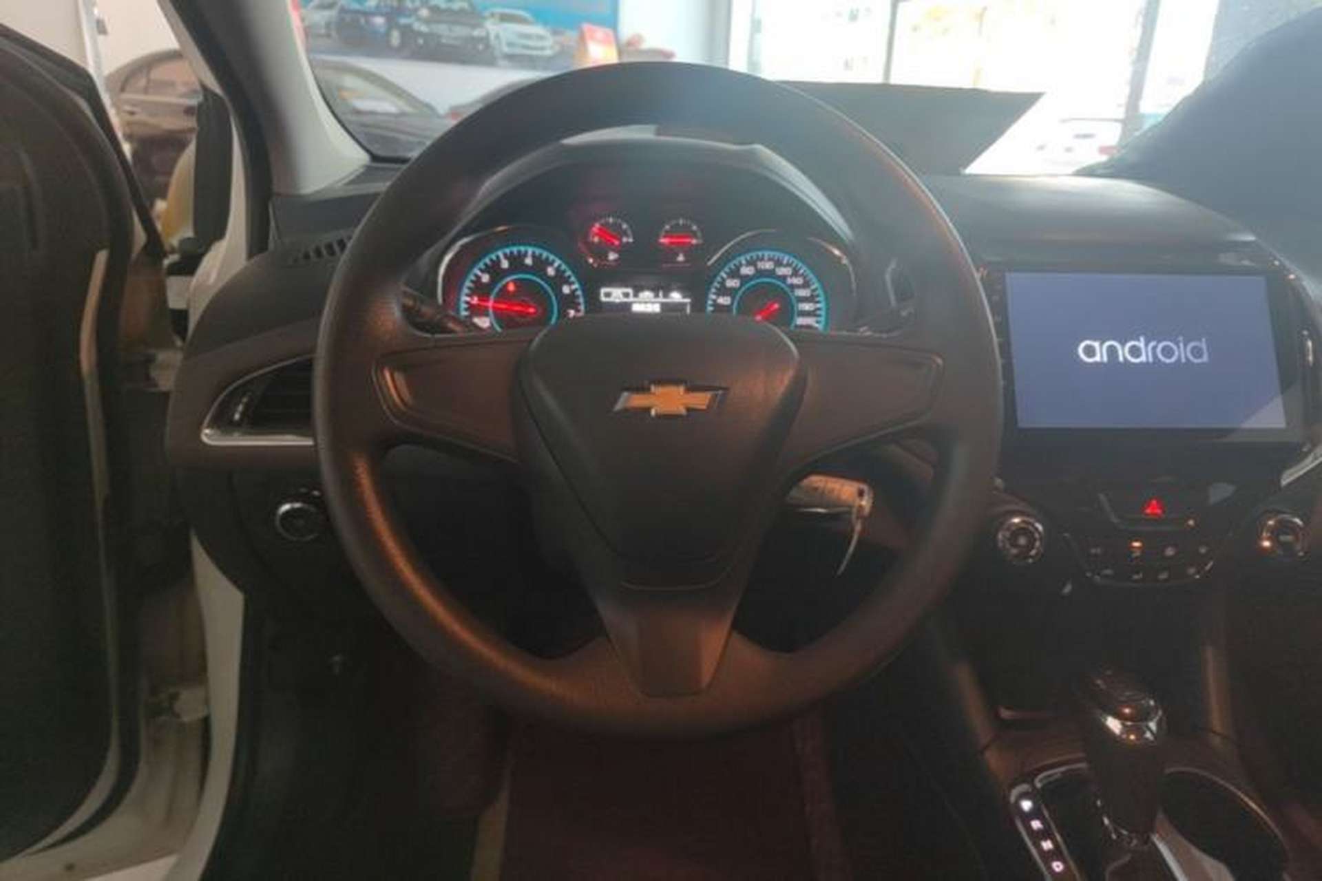 Used Chevrolet Cruze 2018 320 Automatic Pioneer Sunroof Edition Steering Wheel
