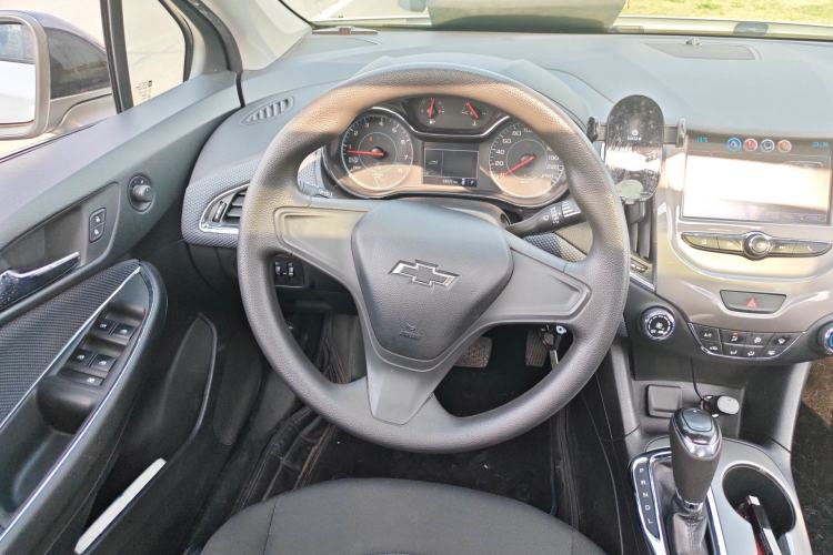 Used Chevrolet Cruze 2018 Redline 320 Automatic Pioneer Edition Steering Wheel