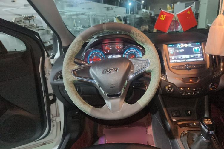 Used Chevrolet Cruze 2018 320 Manual Xuanfeng Edition Steering Wheel
