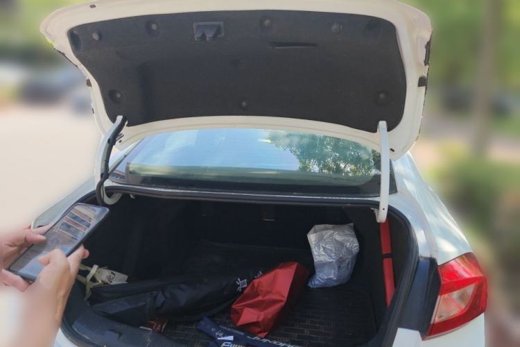 Used Chevrolet Cruze 2018 320 Automatic Pioneer Sunroof Edition Trunk