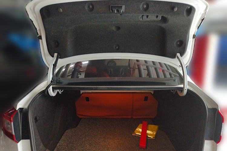 Used Chevrolet Cruze 2018 320 Automatic Pioneer Sunroof Edition Trunk
