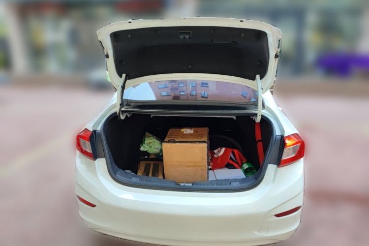 Used Chevrolet Cruze 2018 Hatchback 320 Automatic Pioneer Sunroof Edition Trunk