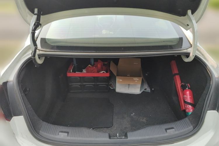 Used Chevrolet Cruze 2018 320 Automatic Pioneer Sunroof Edition Trunk