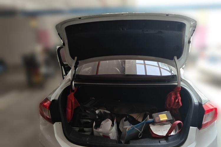 Used Chevrolet Cruze 2018 320 Automatic Pioneer Sunroof Edition Trunk