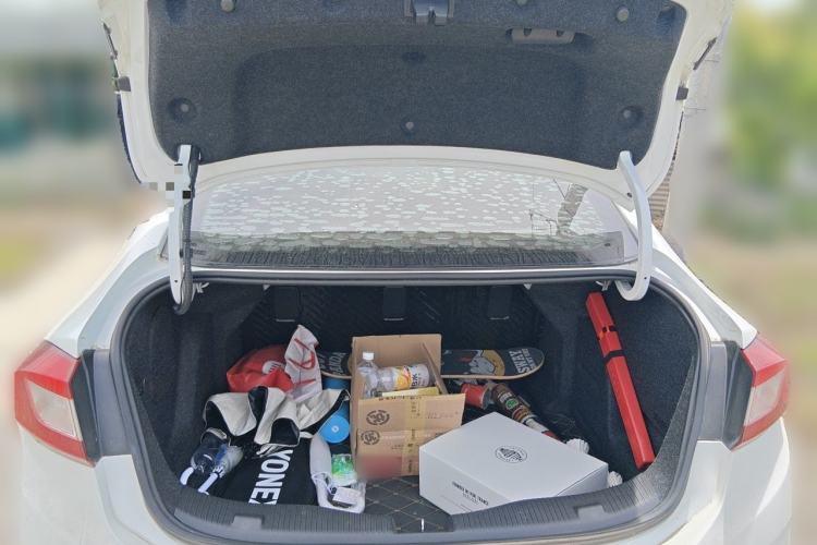 Used Chevrolet Cruze 2018 320 Automatic Pioneer Sunroof Edition Trunk