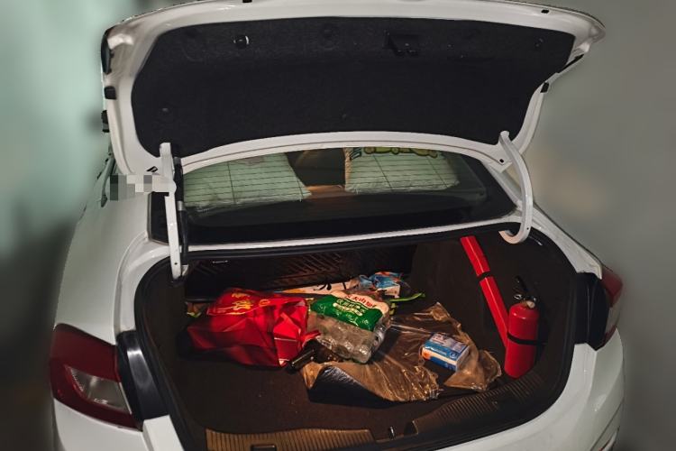 Used Chevrolet Cruze 2018 320 Automatic Pioneer Sunroof Edition Trunk