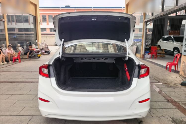 Used Chevrolet Cruze 2018 320 Automatic Pioneer Sunroof Edition Trunk