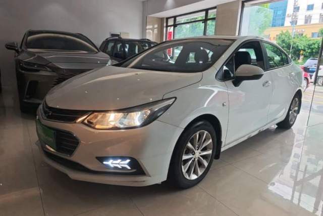 Used Chevrolet Cruze 2018 320 Automatic Pioneer Sunroof Edition