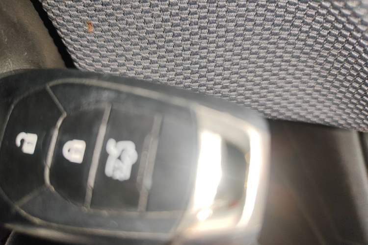 Used Chevrolet Cruze 2018 320 Automatic Pioneer Sunroof Edition Vehicle Key
