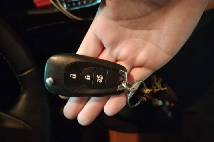 Used Chevrolet Cruze 2018 Redline 320 Automatic Pioneer Edition Vehicle Key