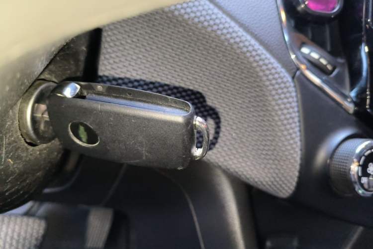 Used Chevrolet Cruze 2018 320 Automatic Pioneer Sunroof Edition Vehicle Key