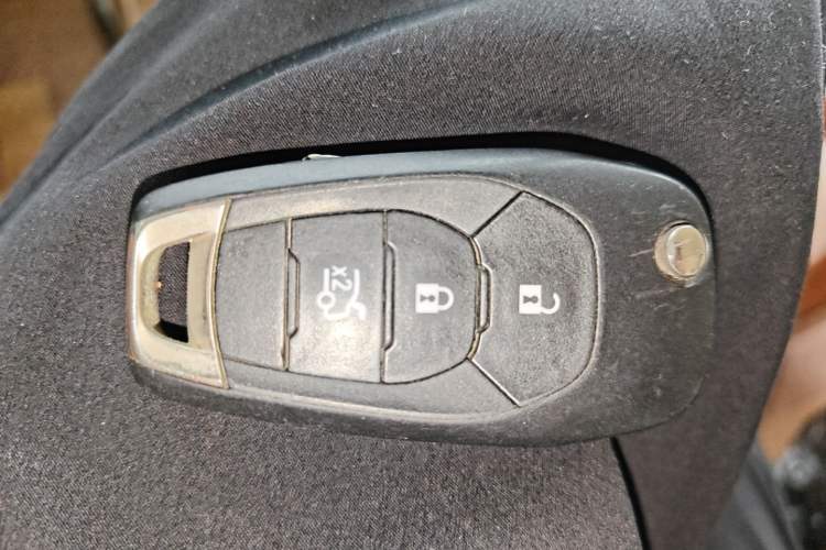 Used Chevrolet Cruze 2018 320 Automatic Pioneer Sunroof Edition Vehicle Key