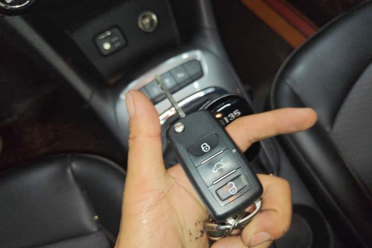 Used Chevrolet Cruze 2018 320 Manual Xuanfeng Edition Vehicle Key