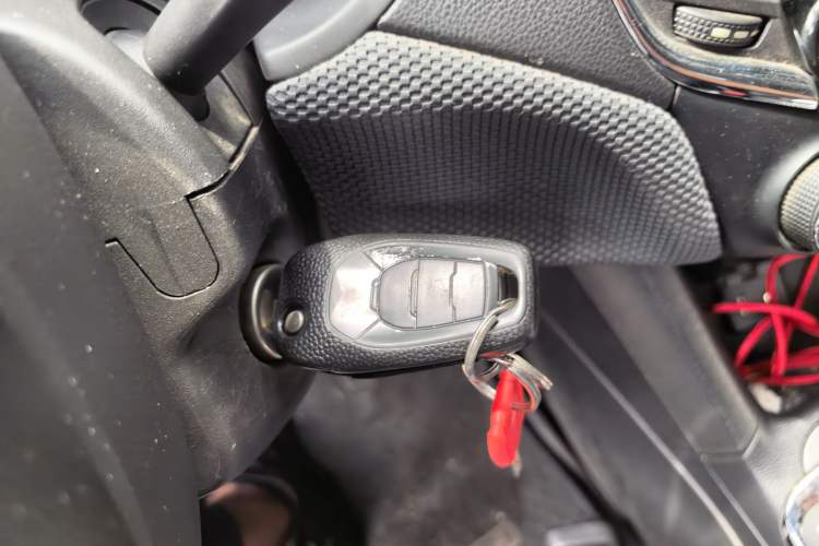 Used Chevrolet Cruze 2018 320 Automatic Pioneer Sunroof Edition Vehicle Key