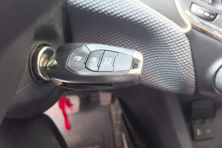 Used Chevrolet Cruze 2018 Redline 320 Automatic Pioneer Edition Vehicle Key