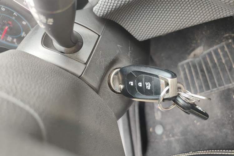 Used Chevrolet Cruze 2018 320 Automatic Pioneer Sunroof Edition Vehicle Key