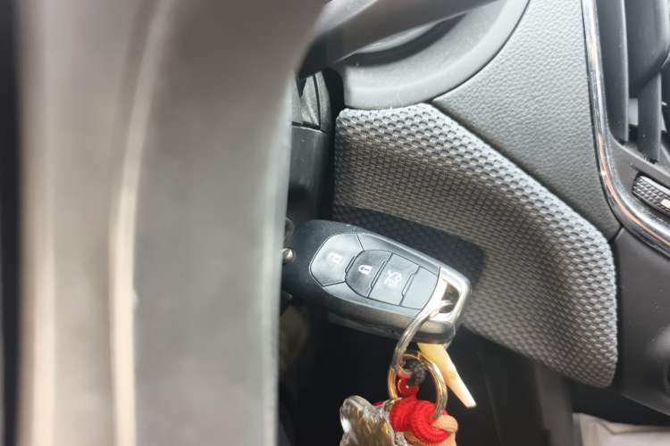 Used Chevrolet Cruze 2018 320 Automatic Pioneer Sunroof Edition Vehicle Key