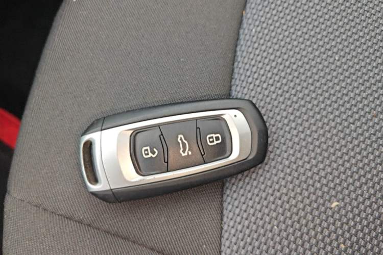 Used Chevrolet Cruze 2018 320 Automatic Pioneer Sunroof Edition Vehicle Key