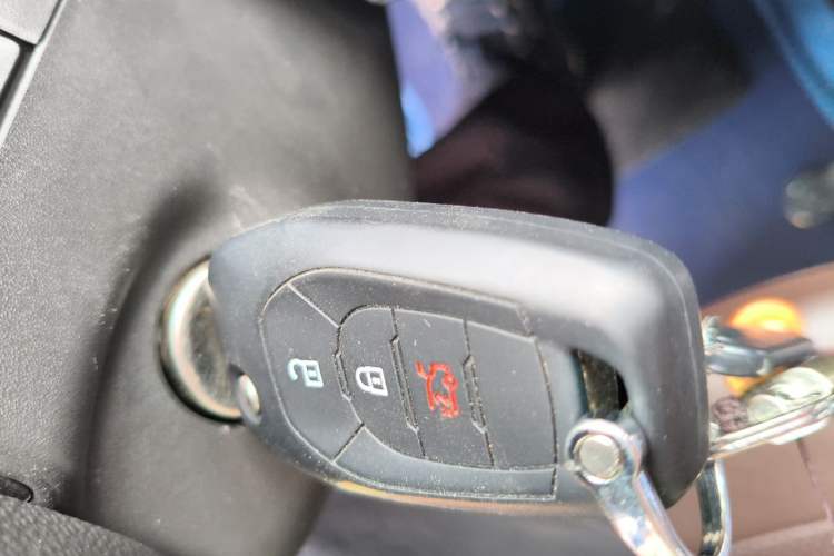 Used Chevrolet Cruze 2018 320 Automatic Pioneer Sunroof Edition Vehicle Key