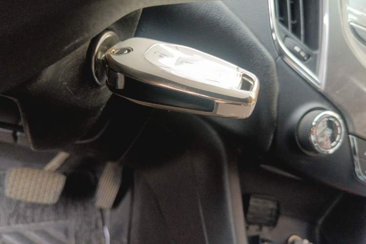 Used Chevrolet Cruze 2018 320 Automatic Pioneer Sunroof Edition Vehicle Key