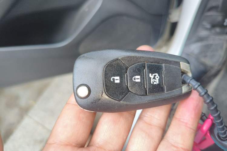 Used Chevrolet Cruze 2018 Redline 320 Automatic Pioneer Edition Vehicle Key