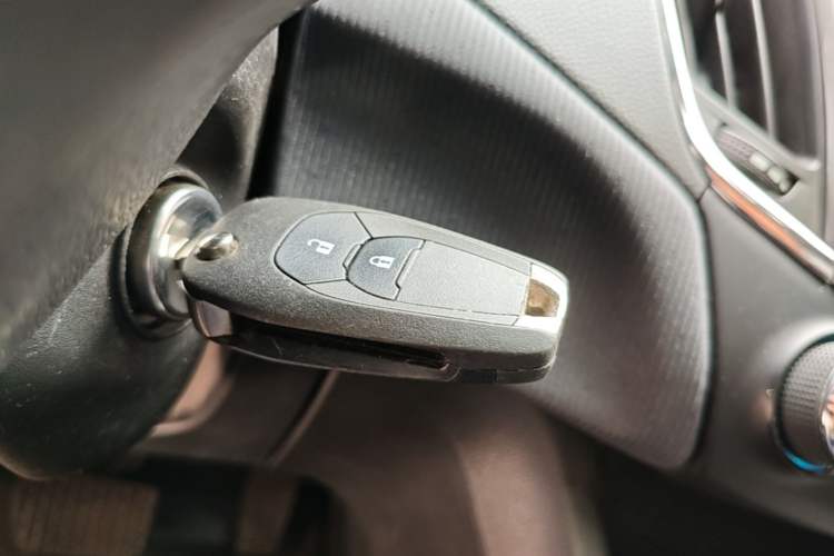 Used Chevrolet Cruze 2018 Hatchback 320 Automatic Xuanfeng Edition Vehicle Key
