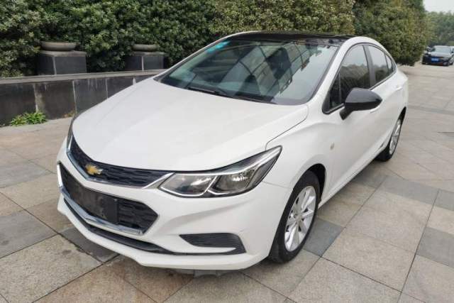 Used Chevrolet Cruze 2018 Revised Version 320 Automatic Pioneer Edition