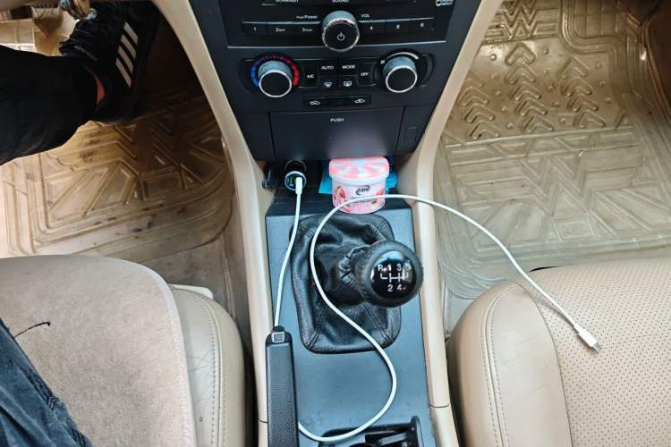 Used Chevrolet Epica 2007 2.0 Manual Luxury Version Gear Lever