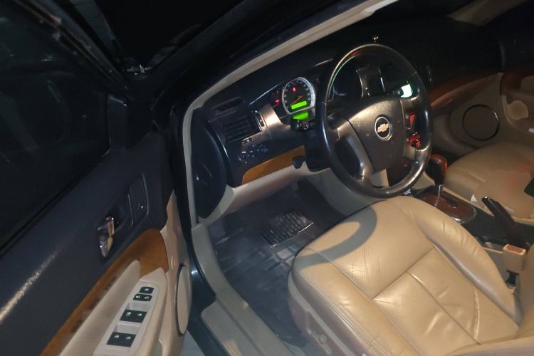 Used Chevrolet Epica 2008 2.0 Manual Executive Edition Driver Seat