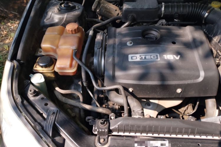 Used Chevrolet Epica 2008 2.0 SE Manual Comfort Version Engine Bay Right