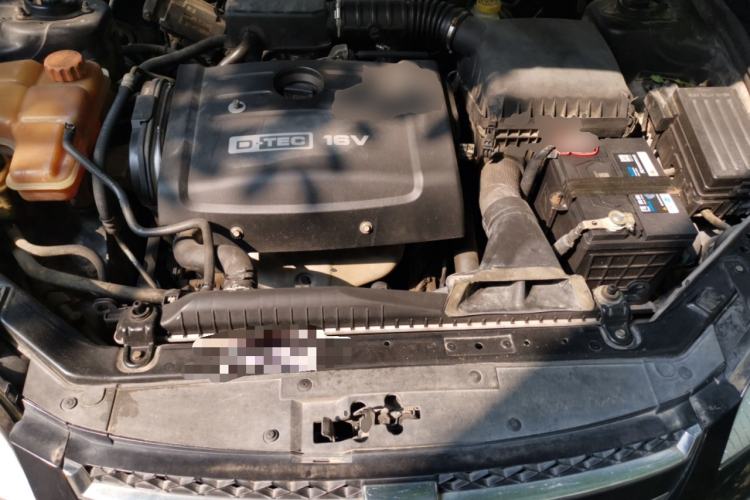 Used Chevrolet Epica 2008 2.0 SE Manual Comfort Version Engine Bay