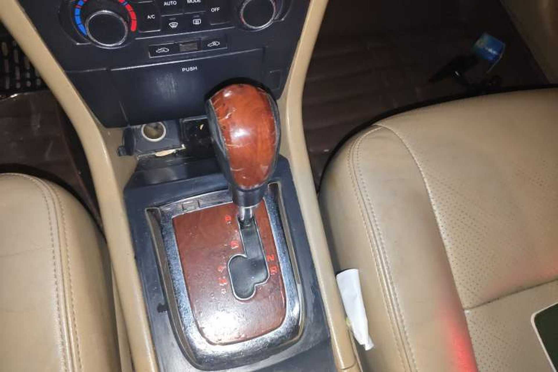 Used Chevrolet Epica 2008 2.0 Manual Executive Edition Gear Lever