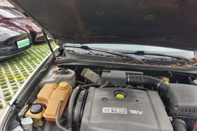 Used Chevrolet Epica 2008 2.0 SX Automatic Luxury Edition Engine Bay Right