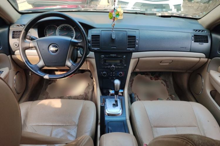 Used Chevrolet Epica 2010 1.8 Comfort Edition AT Center Console