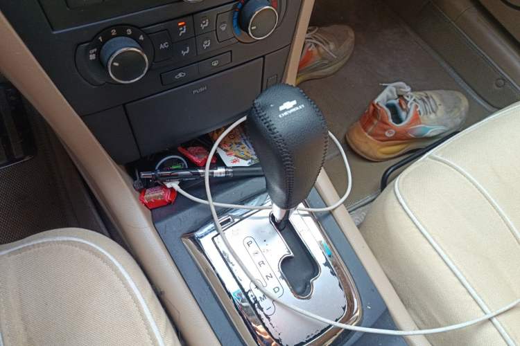 Used Chevrolet Epica 2010 1.8 Comfort Edition AT Gear Lever