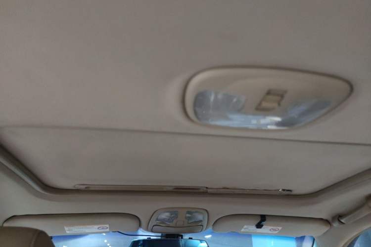 Used Chevrolet Epica 2010 1.8 Luxury Navigation Model MT Headliner