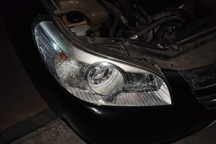 Used Chevrolet Epica 2010 1.8 ZhiZhen Edition MT Right Front Headlight