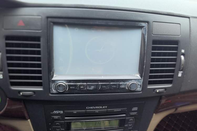 Used Chevrolet Epica 2010 1.8 Luxury Edition MT Audio And AC Panel