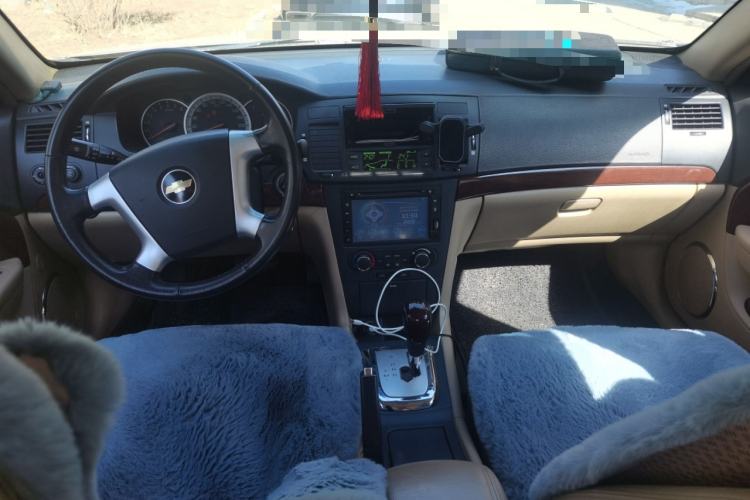 Used Chevrolet Epica 2010 1.8 Luxury Edition AT Center Console