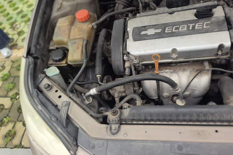 Used Chevrolet Epica 2010 1.8 Luxury Edition MT Engine Bay Right