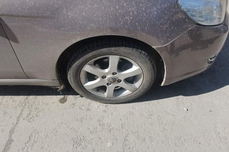 Used Chevrolet Epica 2010 1.8 Luxury Edition AT Right Front Wheel Hub