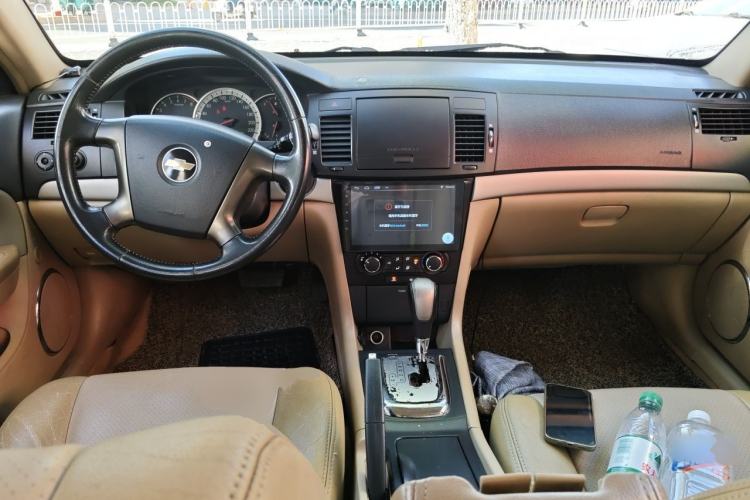 Used Chevrolet Epica 2010 1.8 Comfort Edition AT Center Console