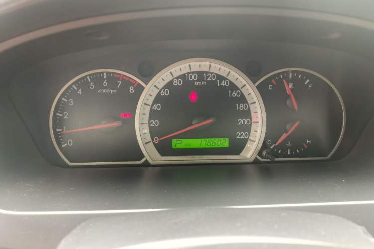 Used Chevrolet Epica 2010 1.8 Comfort Edition AT Instrument Cluster