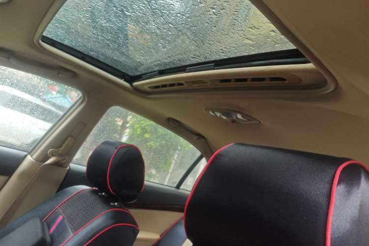 Used Chevrolet Epica 2010 1.8 Luxury Edition MT Headliner